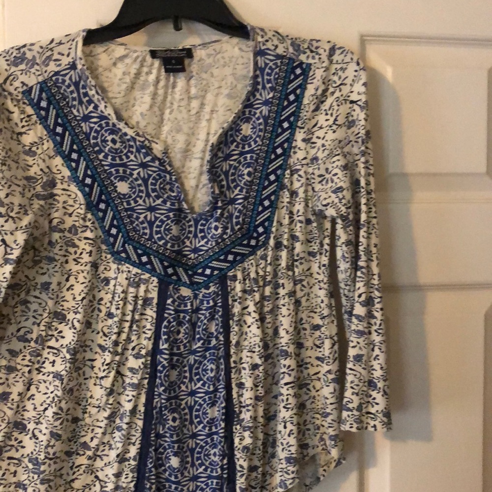 Cream blue floral embroidered detail Lucky Brand S